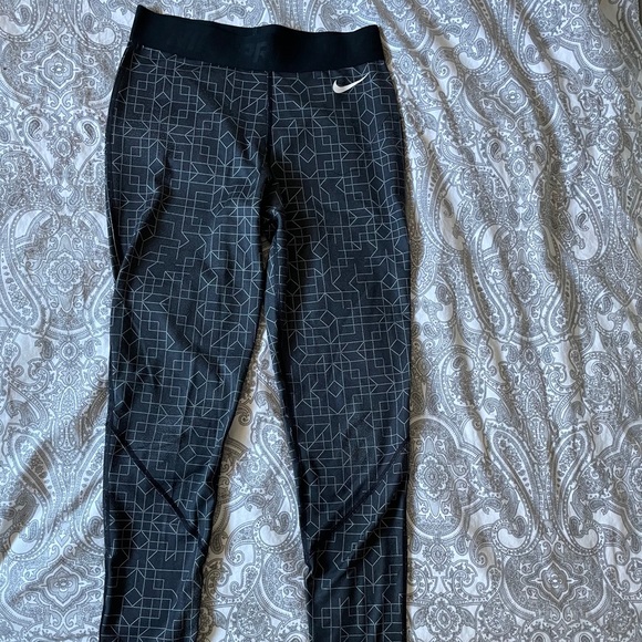 Nike pro leggings - Picture 1 of 2